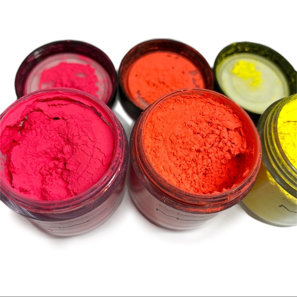 MAC Neon Matte Pigments Extremely Rare! Multi-Purpose Concentrated Powder NWOB - Picture 3 of 16